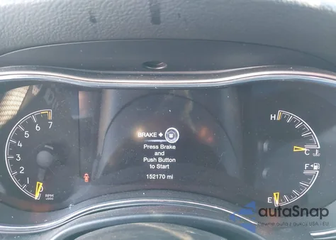 2019 Jeep Grand Cherokee Laredo E 4X2 z USA, uszkodzony, nr VIN 1C4RJEAG0KC833196